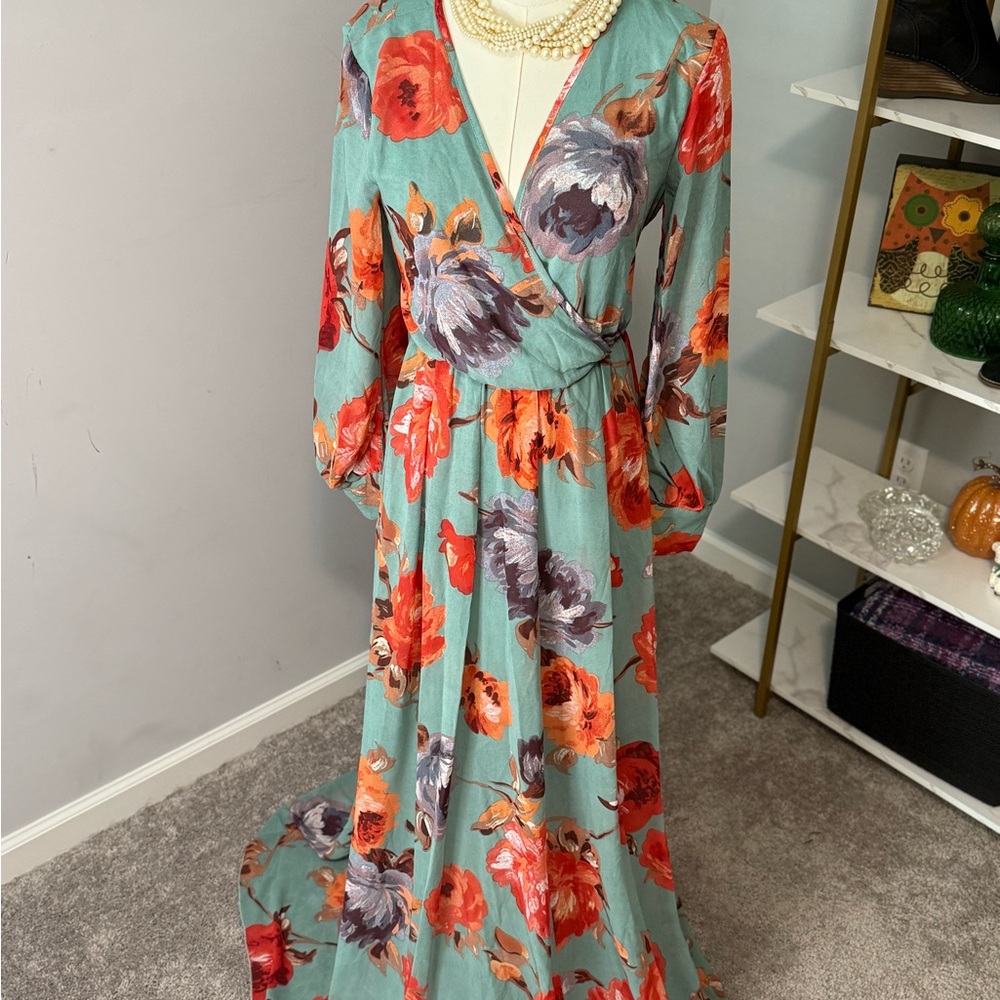 Floral Maxi Dress with Long Sleeves
